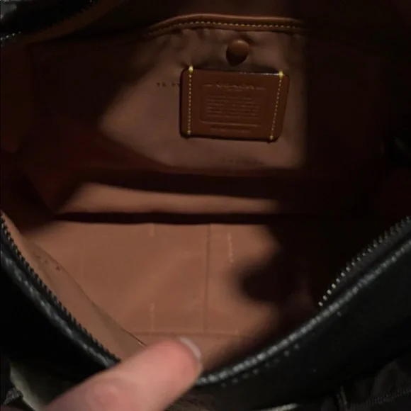 Coach Cary Black Leather Shoulder Bag - Picture 4 of 11